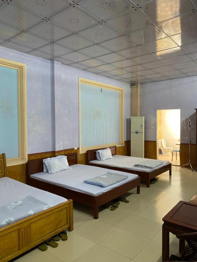 Nha Nghi Famy Hotel Mong Cai Exterior photo