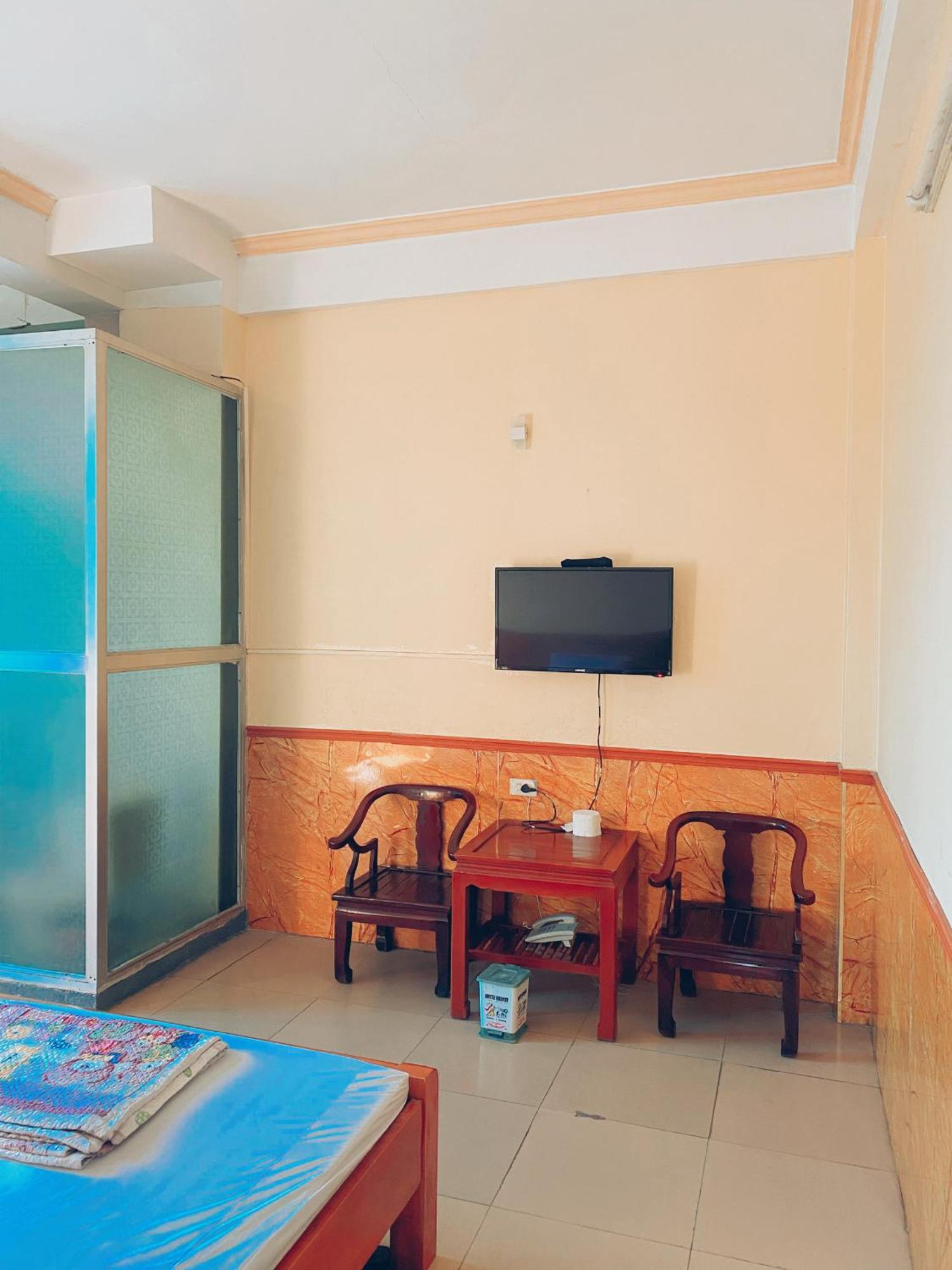 Nha Nghi Famy Hotel Mong Cai Exterior photo