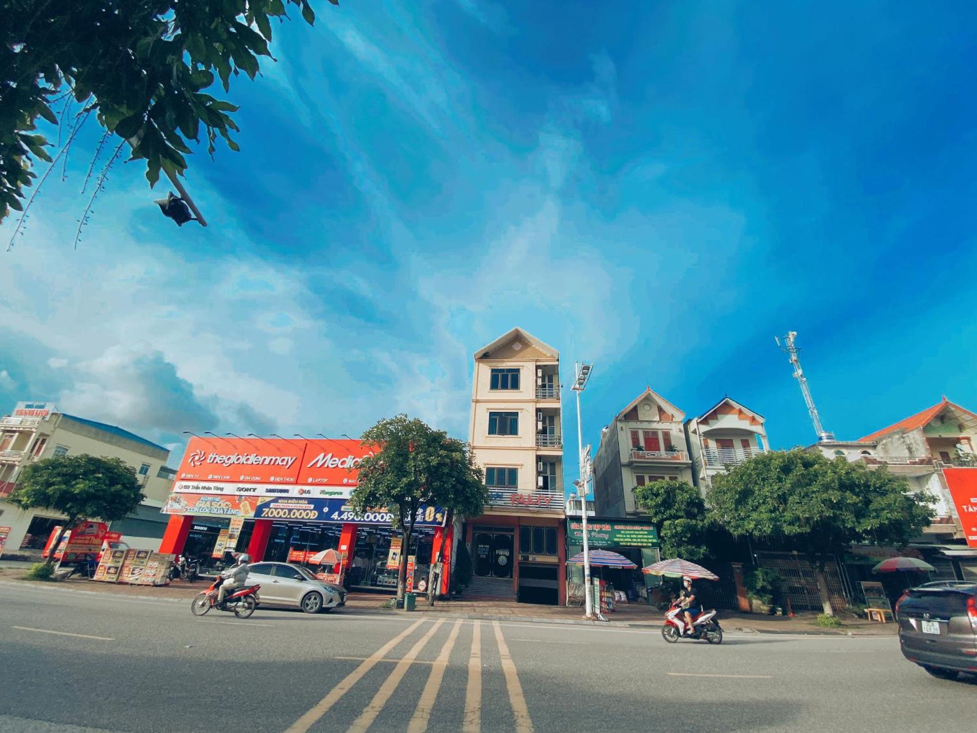 Nha Nghi Famy Hotel Mong Cai Exterior photo