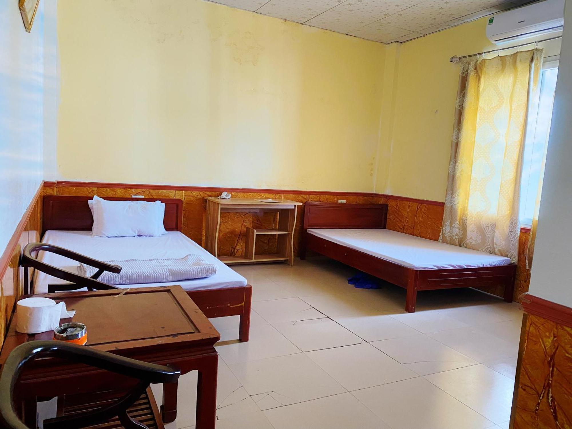 Nha Nghi Famy Hotel Mong Cai Exterior photo